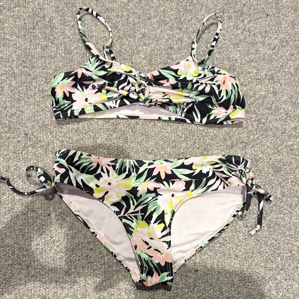 Volcom girls floral bikini